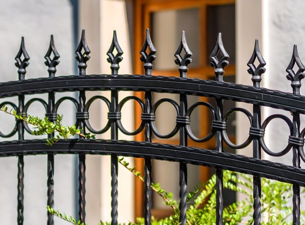 Aluminum Fence Painting