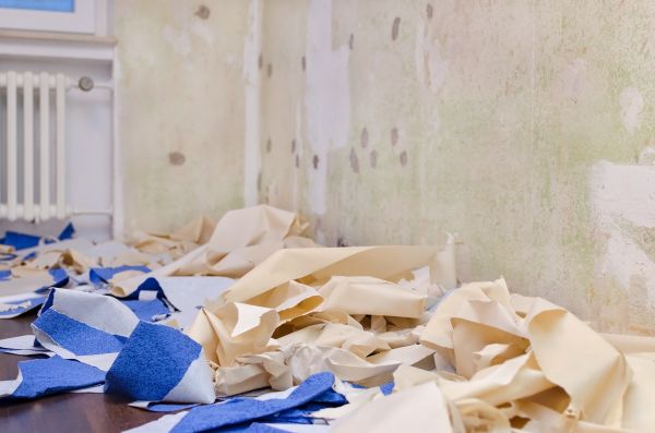 Bedroom Wallpaper Removal