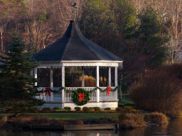 Gazebo Painting