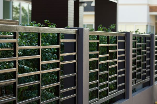 Aluminum Fence Painting