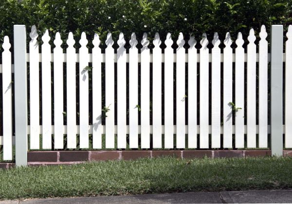Aluminum Fence Painting