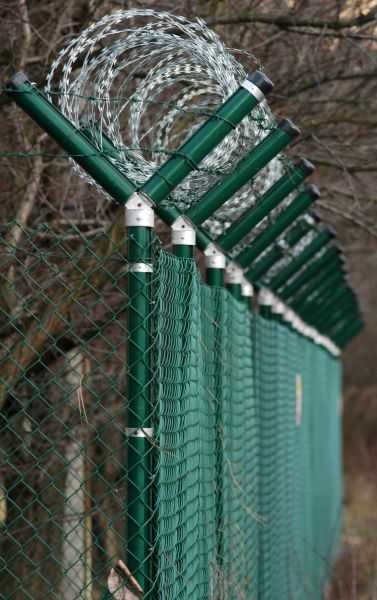 Aluminum Fence Painting