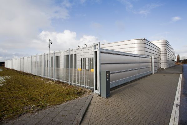 Business Fence Painting