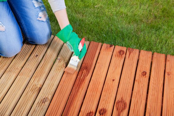 Composite Deck Staining