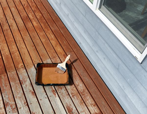 Cedar Deck Refinishing
